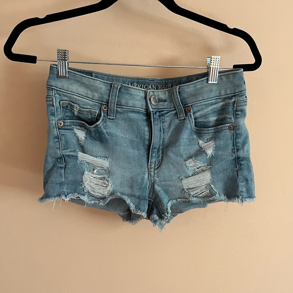 American Eagle Jean Shorts (size 4)